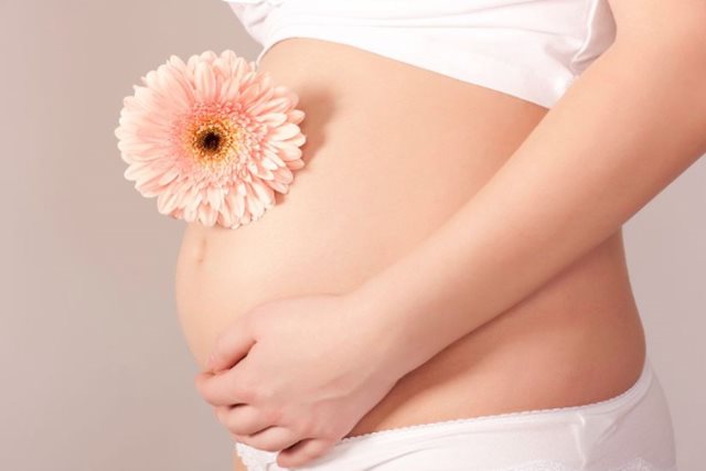 Mẹ bầu ăn Tết thế nào để mẹ vui, con khỏe?